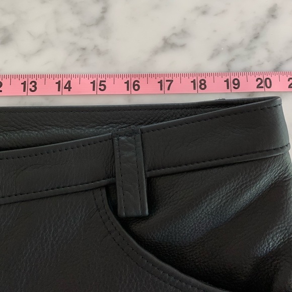 Mens leather motorcycle pants, beautiful leather, lined size 40” x 28” - Picture 10 of 11